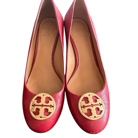 Tory Burch Red Leather Wedge Heels with Gold Logo Size 7.5 - Picture 2 of 9